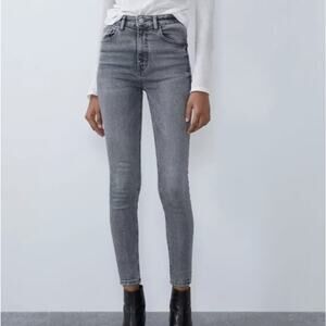 Zara light gray skinny jeans size 4